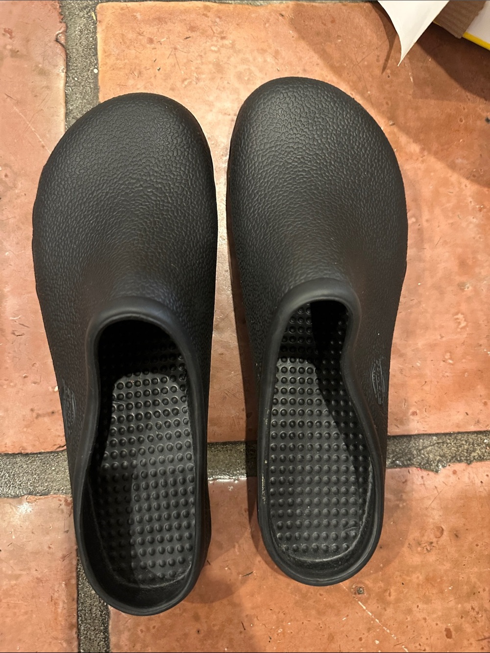 Dickies Men's Black Slip-On Foam Clogs